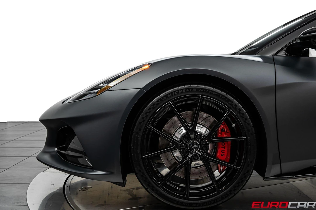 2026 Lotus Emira - Image 14 of 31