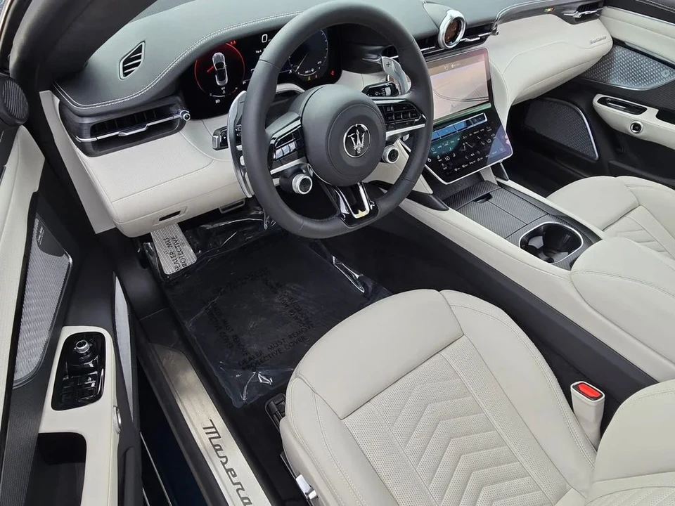 2026 Maserati GranCabrio - Image 10 of 26