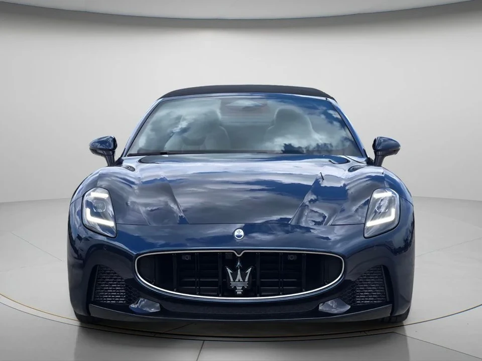 2026 Maserati GranCabrio - Image 3 of 26