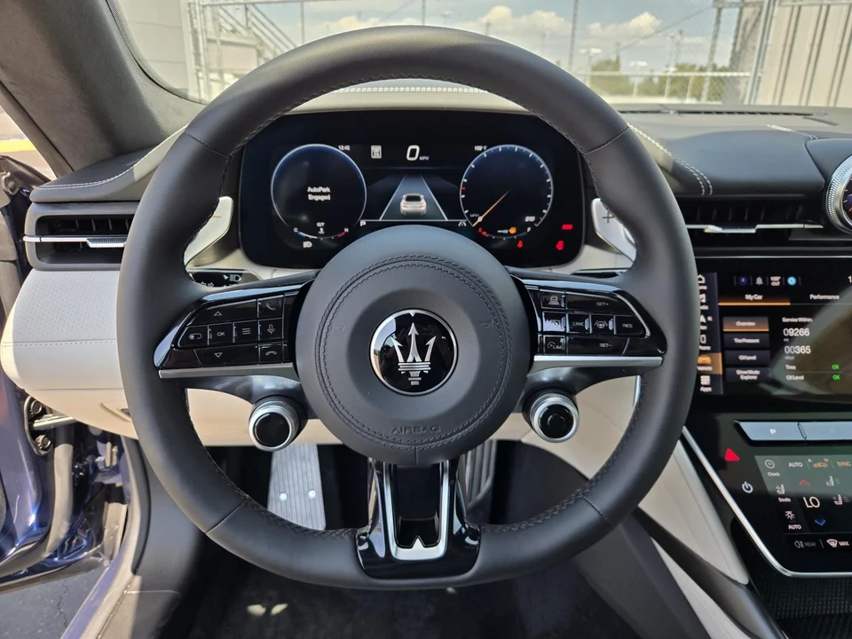 2026 Maserati GranCabrio - Image 14 of 30