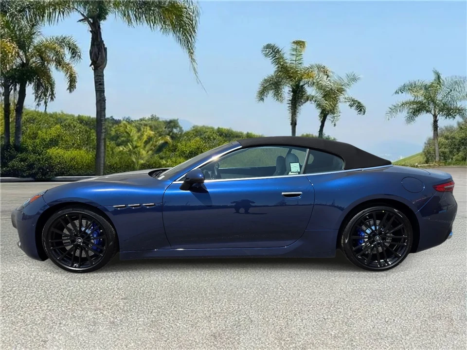 2026 Maserati GranCabrio - Image 2 of 30