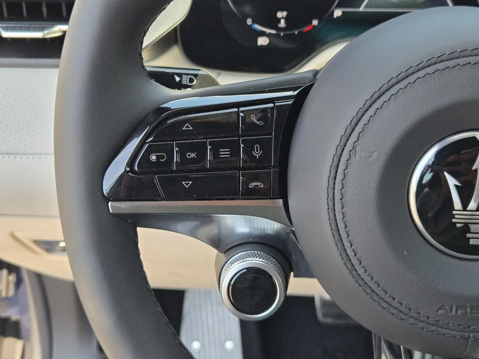 2026 Maserati GranCabrio - Image 15 of 30