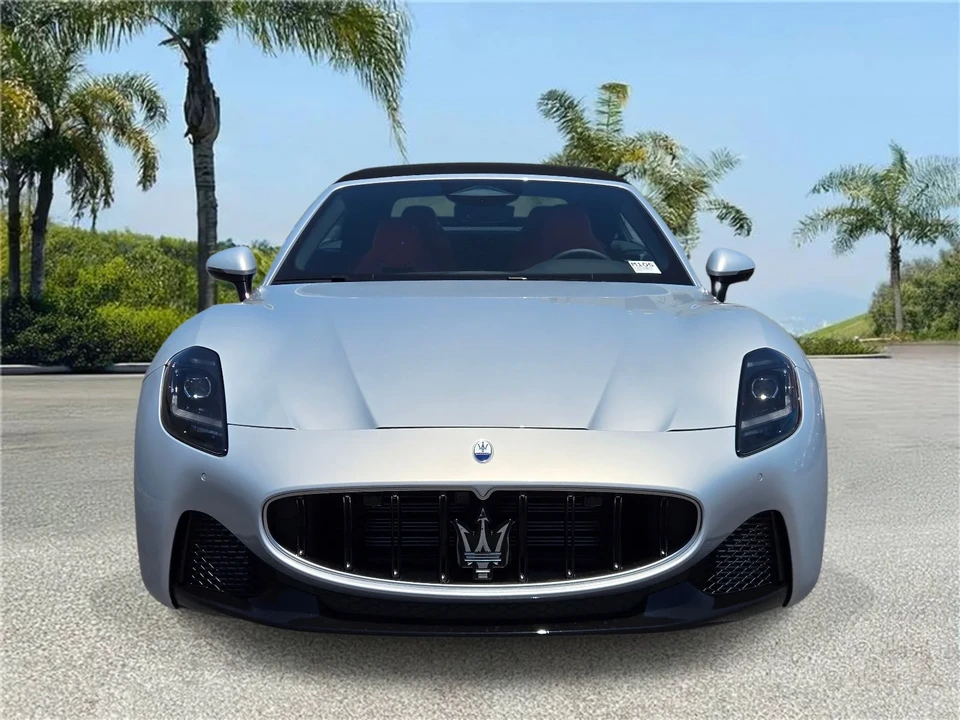2026 Maserati GranCabrio - Image 3 of 31