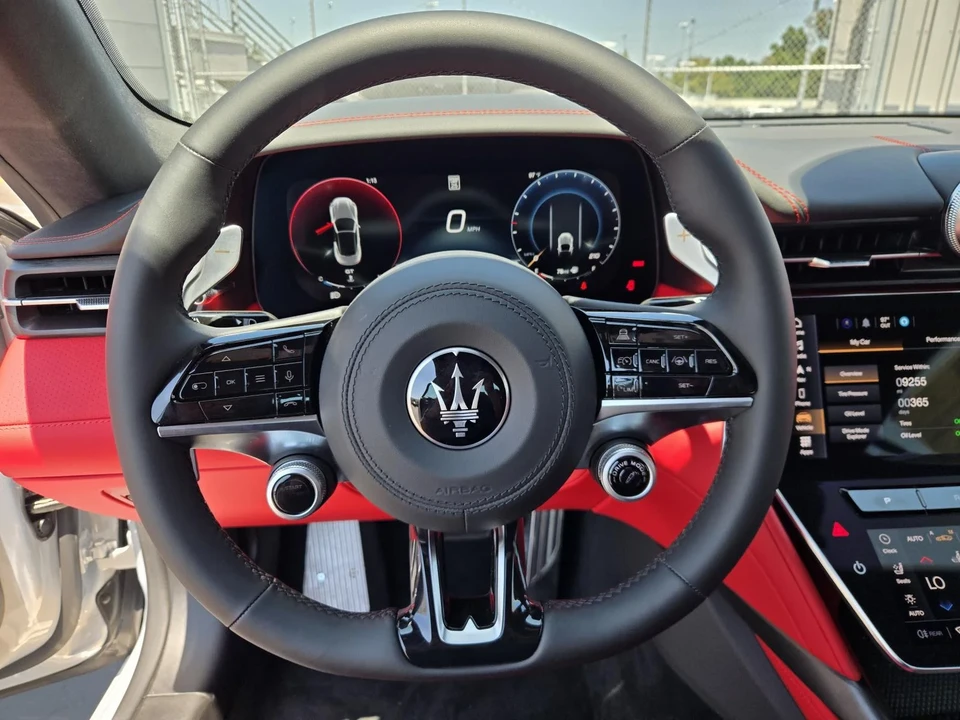 2026 Maserati GranCabrio - Image 14 of 31