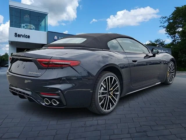 2026 Maserati GranCabrio - Image 3 of 15