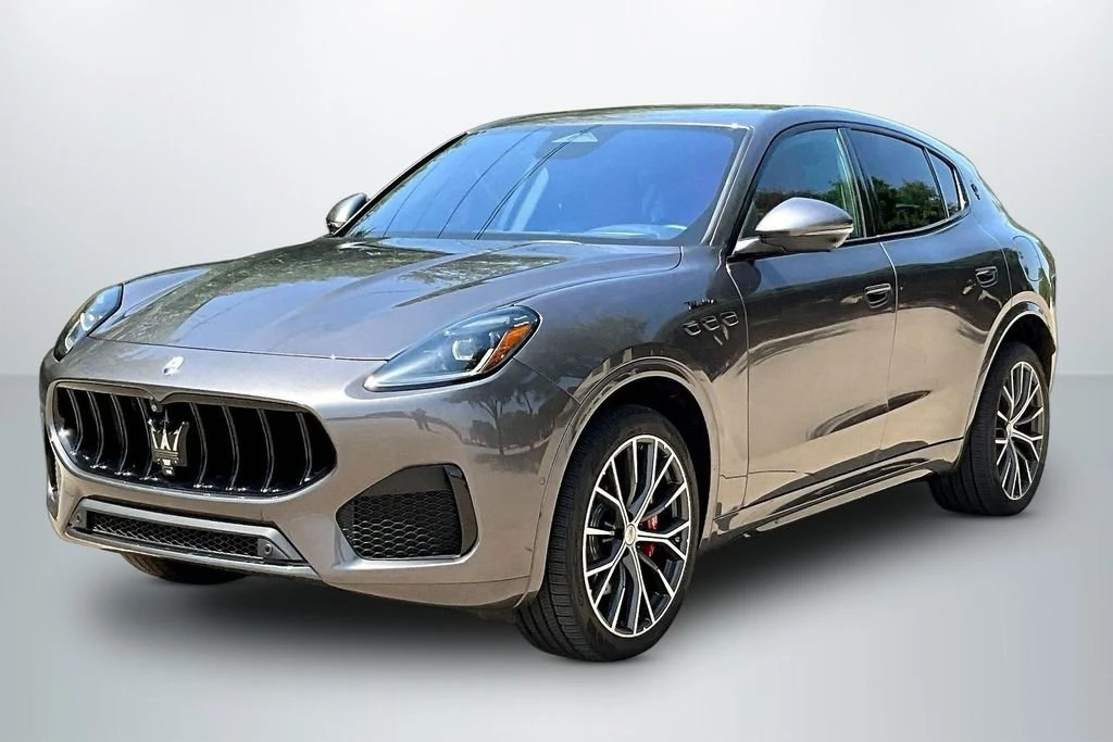 2026 Maserati Grecale - Image 2 of 13