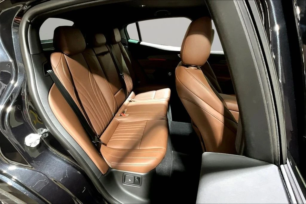 2026 Maserati Grecale - Image 10 of 13