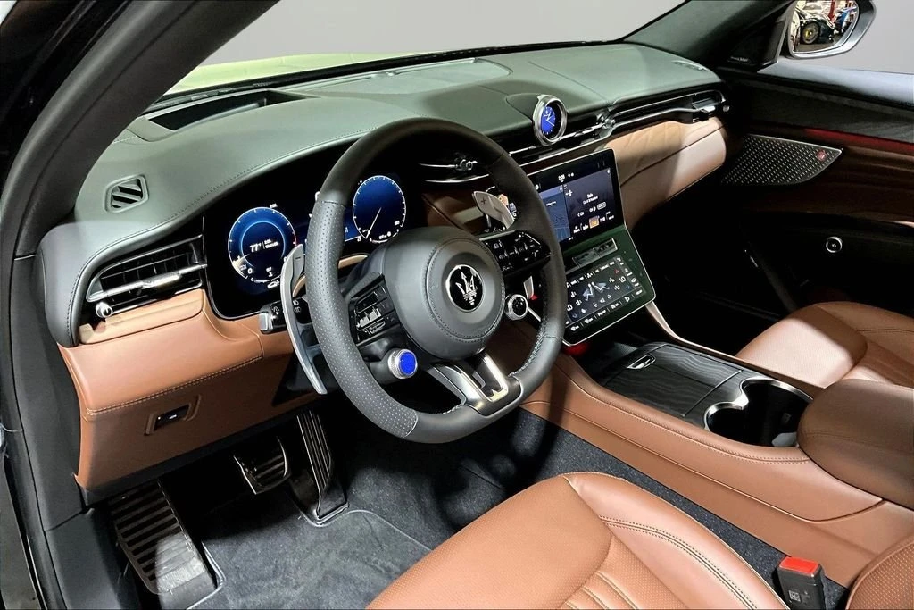 2026 Maserati Grecale - Image 7 of 13