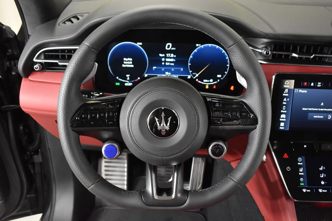 2026 Maserati Grecale - Image 14 of 30