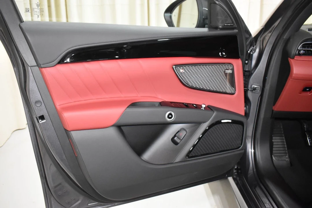 2026 Maserati Grecale - Image 23 of 30