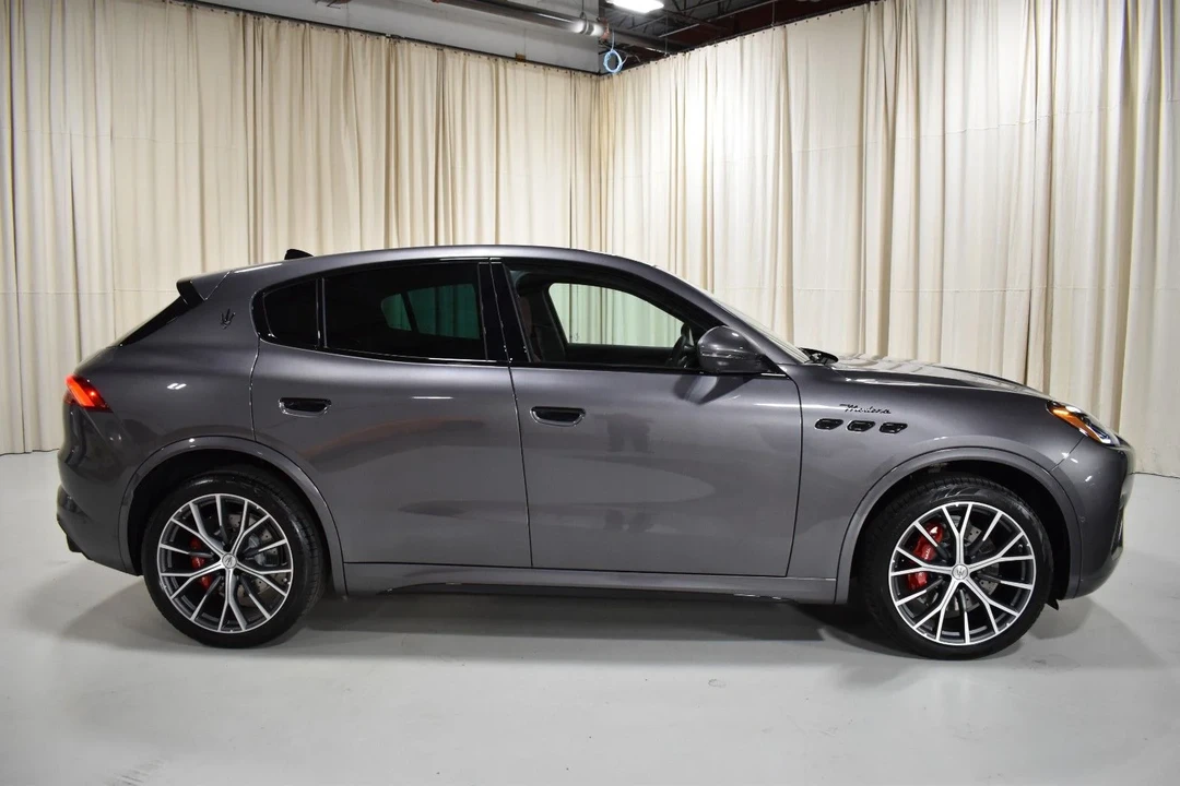 2026 Maserati Grecale - Image 4 of 30