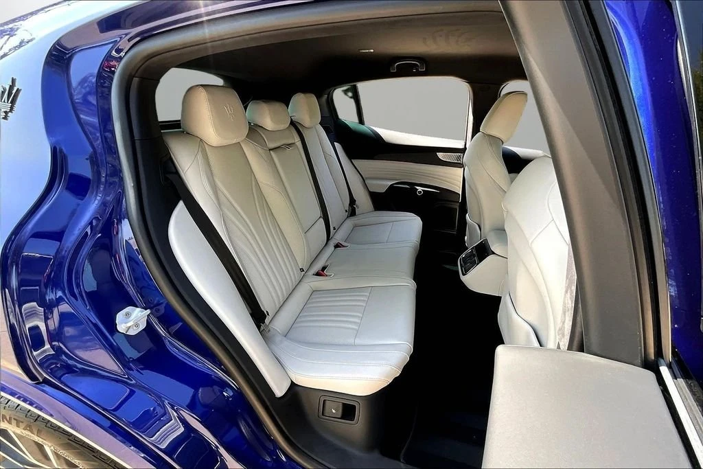 2026 Maserati Grecale - Image 10 of 13