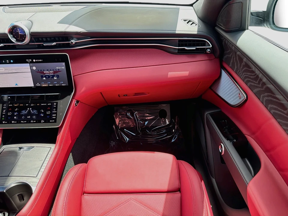 2026 Maserati Grecale - Image 19 of 31