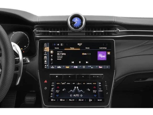 2026 Maserati Grecale - Image 7 of 13