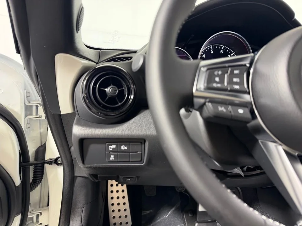 2026 Mazda ND MX-5 Miata - Image 13 of 23