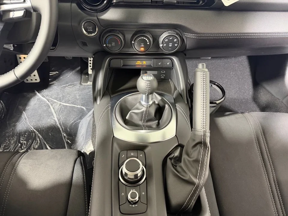 2026 Mazda ND MX-5 Miata - Image 17 of 23