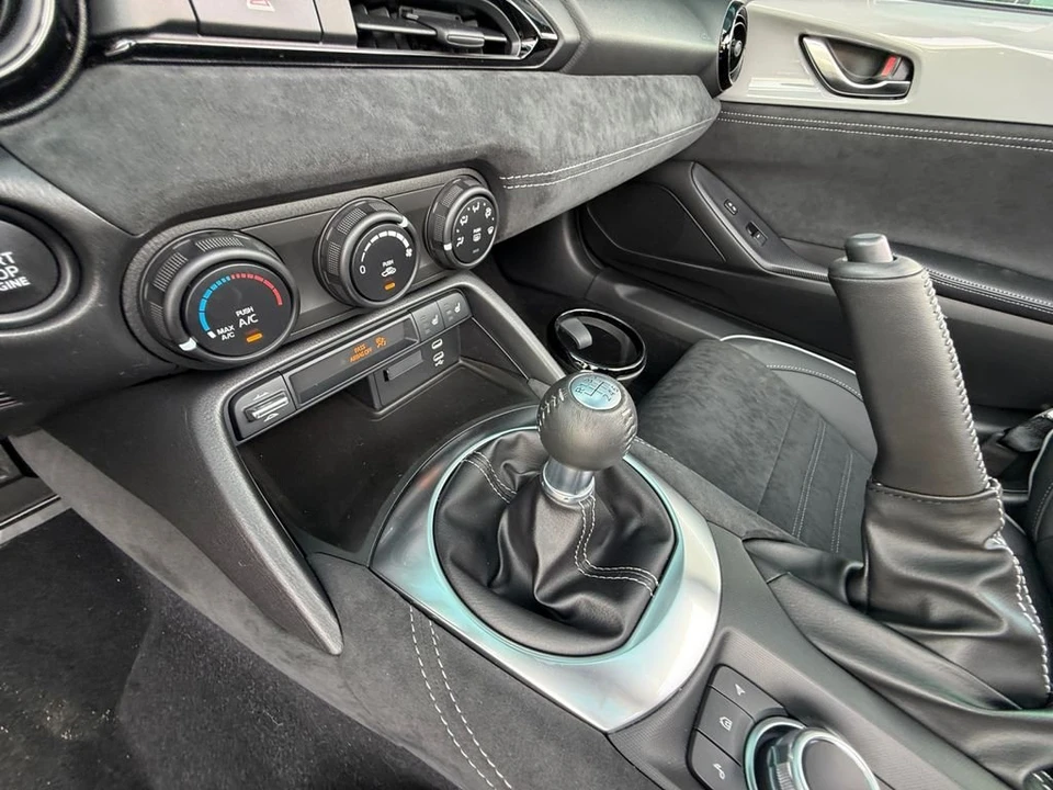2026 Mazda ND MX-5 Miata - Image 12 of 15