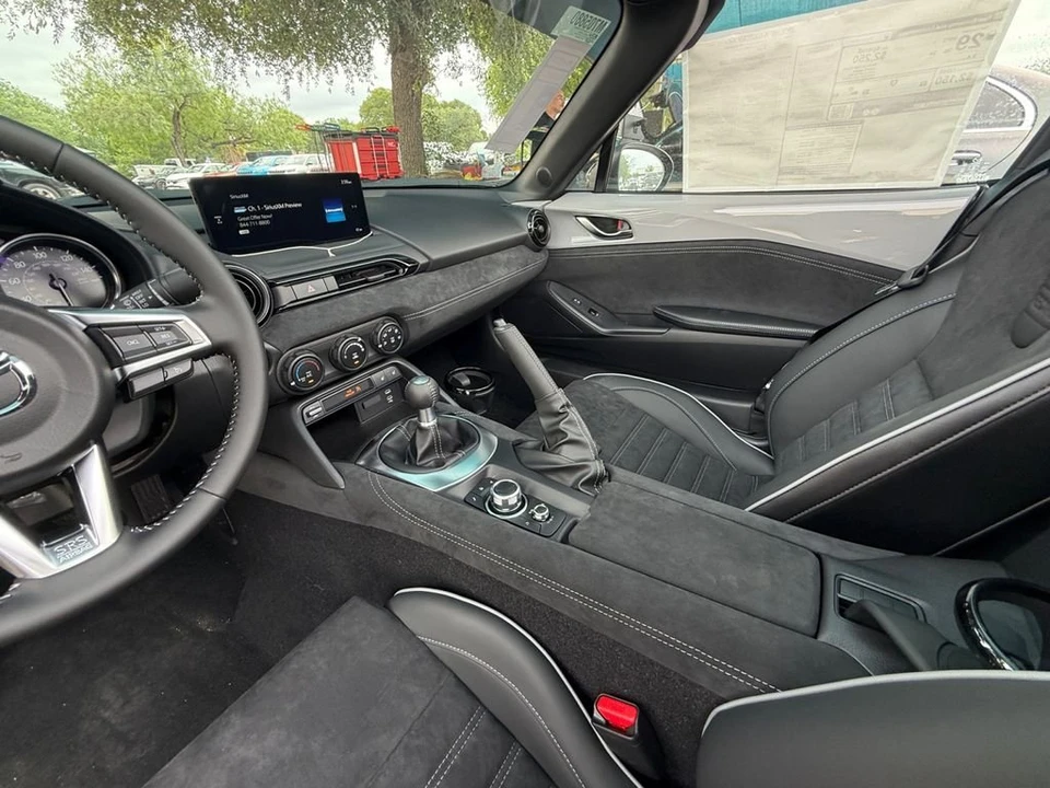 2026 Mazda ND MX-5 Miata - Image 7 of 15