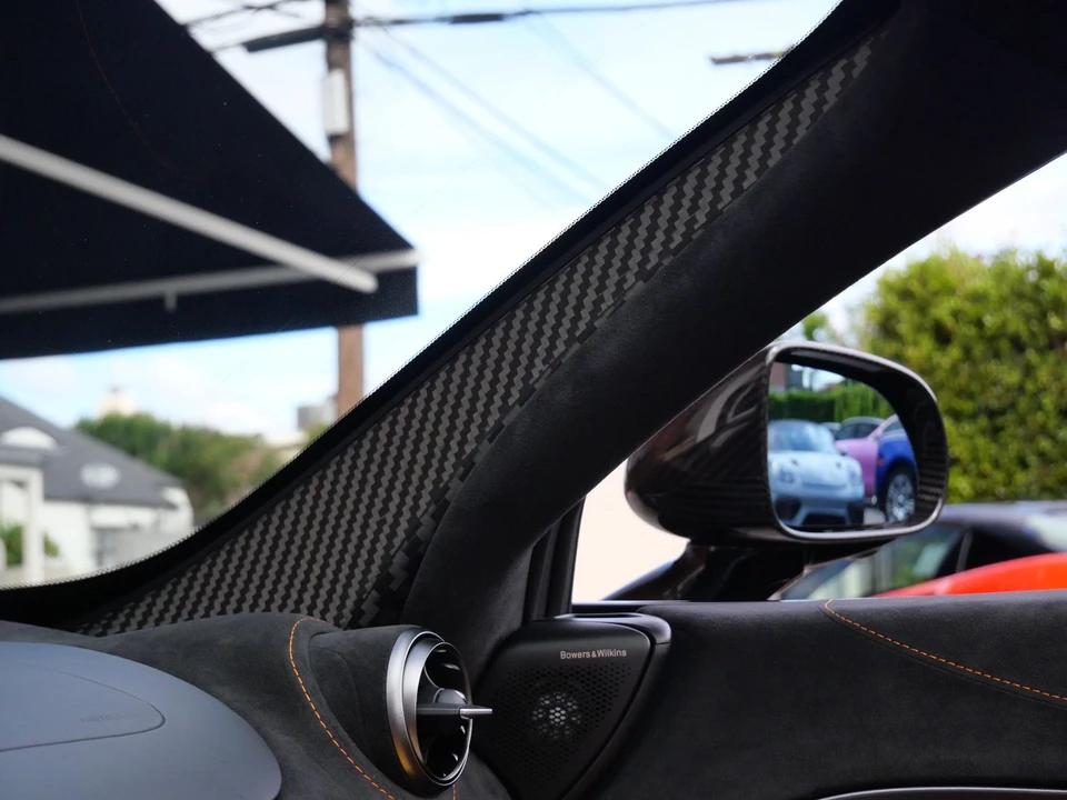2026 McLaren 750S Spider - Image 15 of 31