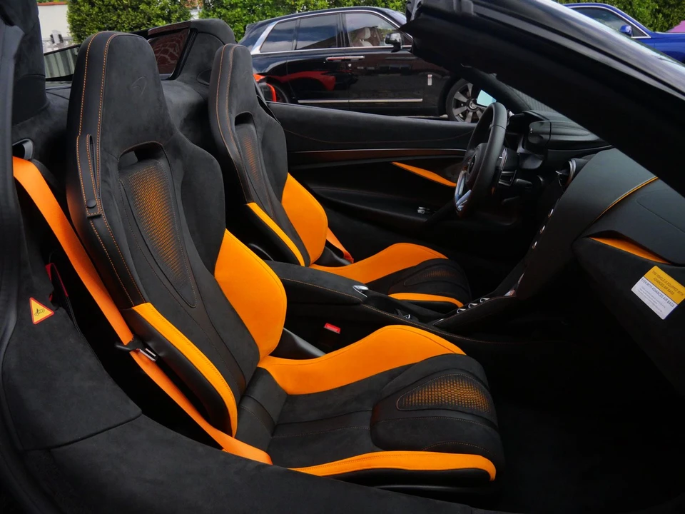 2026 McLaren 750S Spider - Image 11 of 31