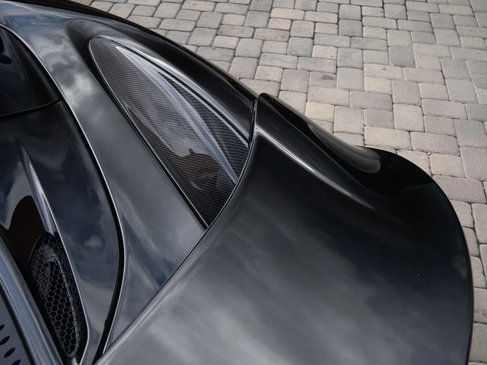 2026 McLaren 750S Spider - Image 25 of 31