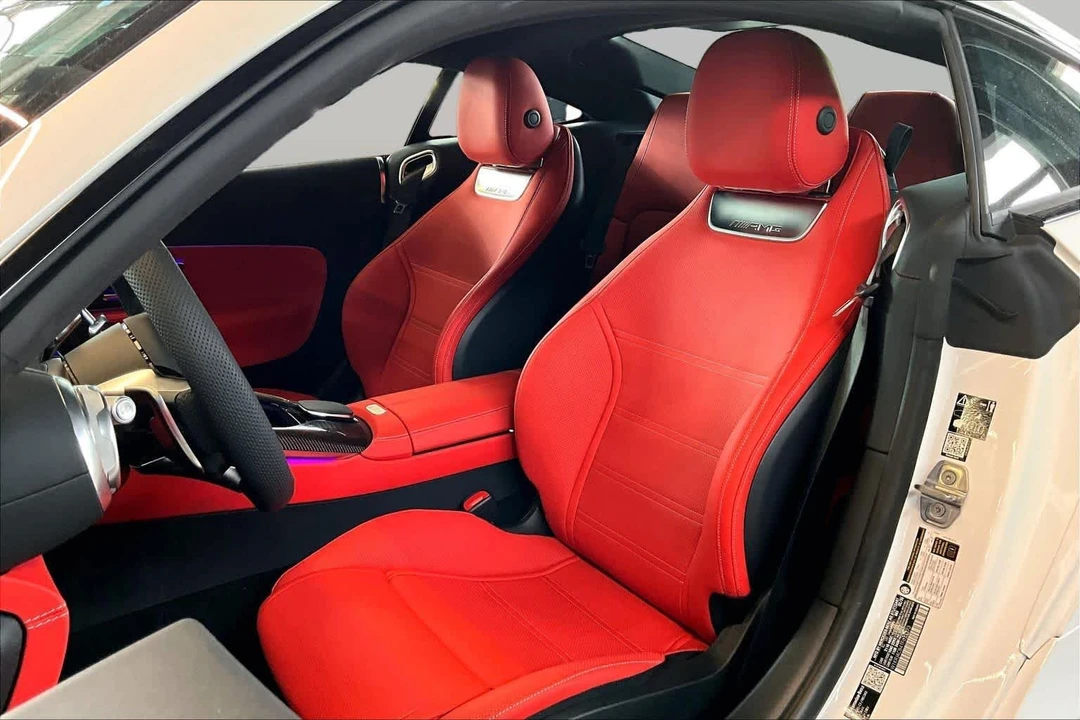 2026 Mercedes-Benz AMG GT - Image 13 of 16