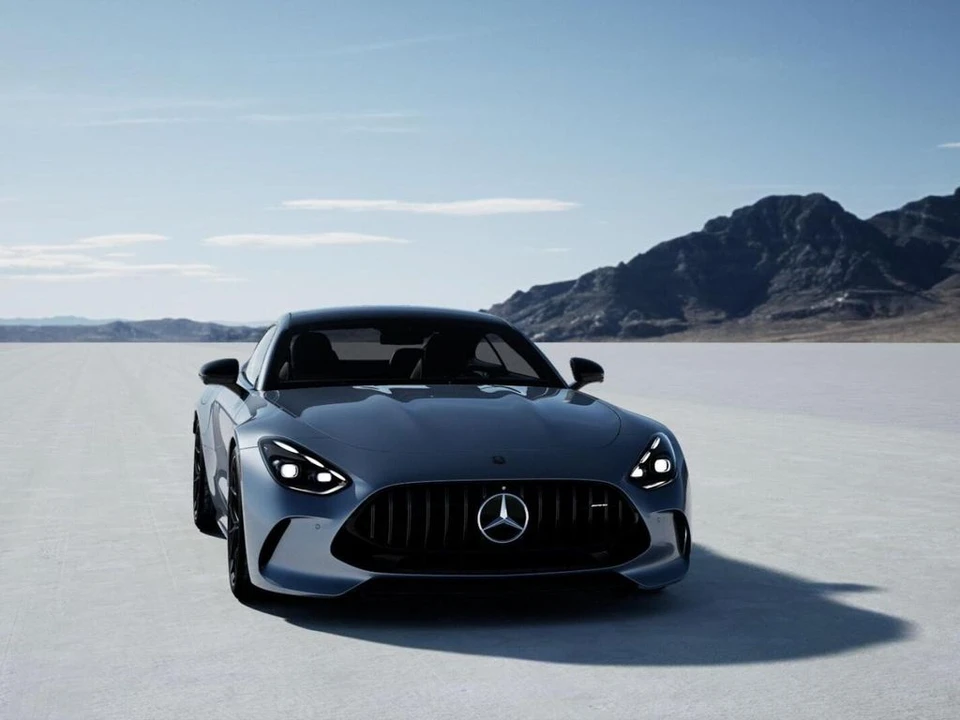 2026 Mercedes-Benz AMG GT - Image 8 of 31