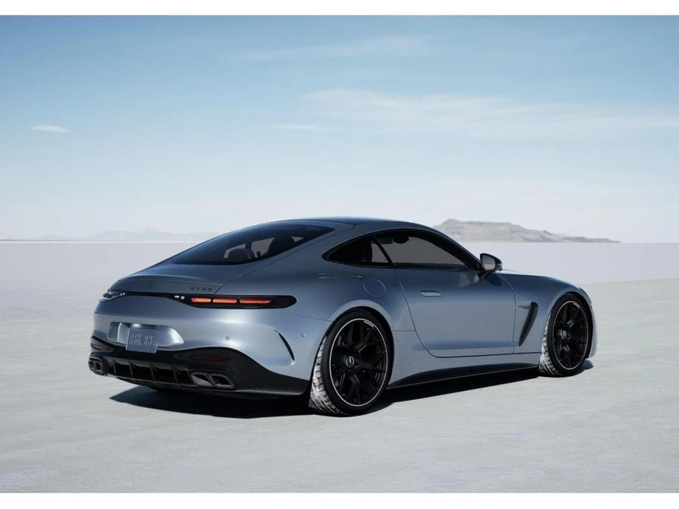 2026 Mercedes-Benz AMG GT - Image 20 of 31