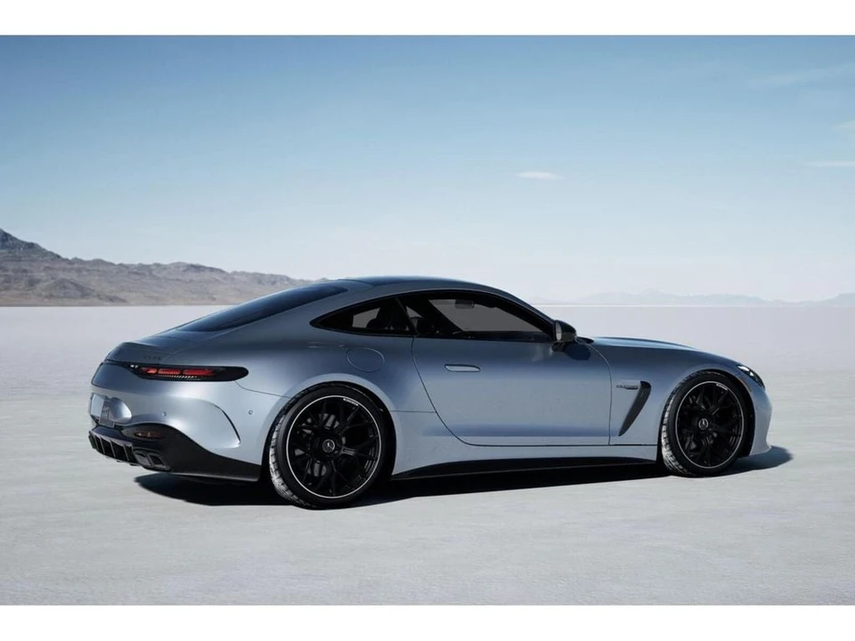 2026 Mercedes-Benz AMG GT - Image 18 of 31