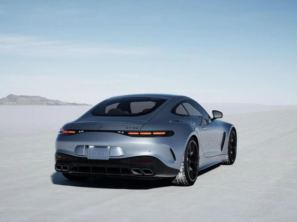 2026 Mercedes-Benz AMG GT - Image 22 of 31