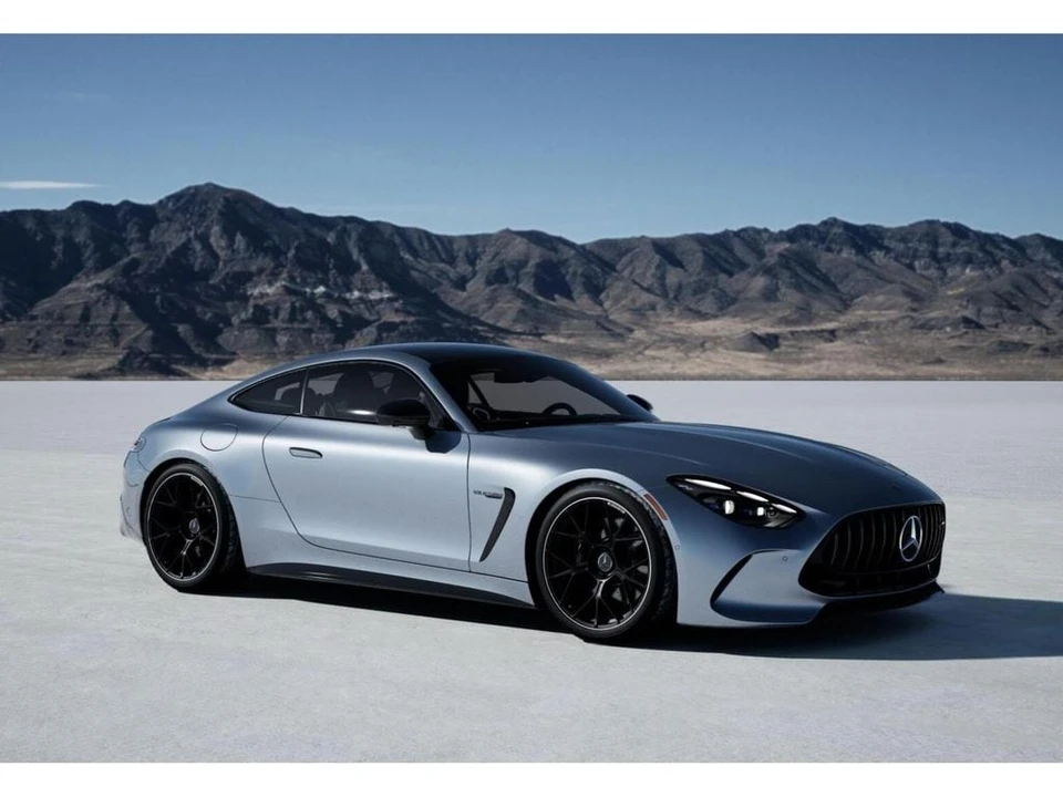 2026 Mercedes-Benz AMG GT - Image 12 of 31