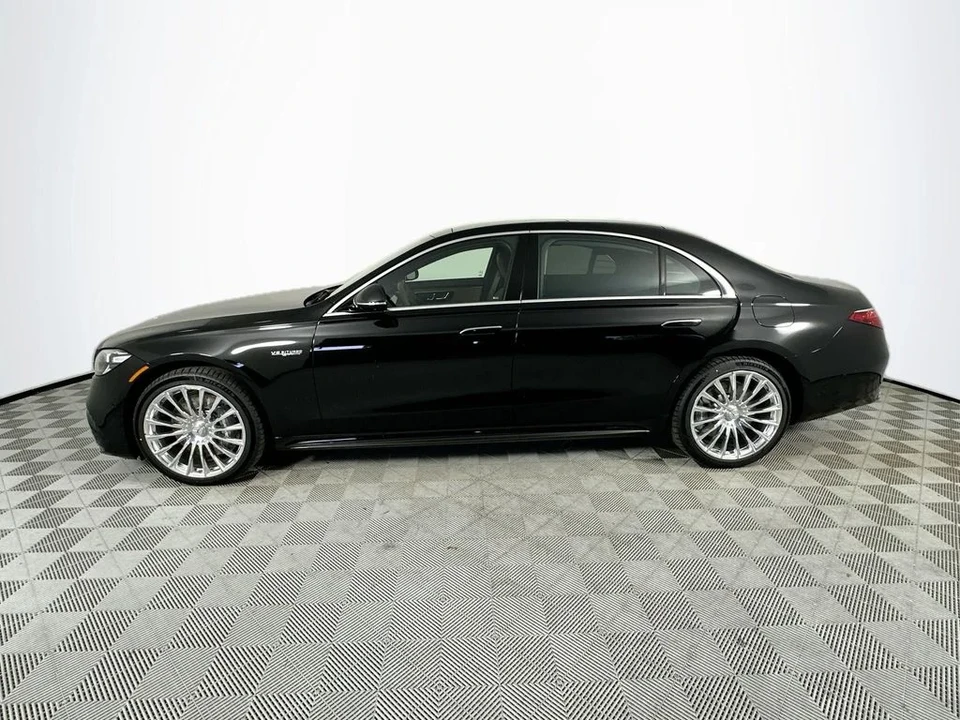 2026 Mercedes-Benz W223 S 63 AMG - Image 4 of 31