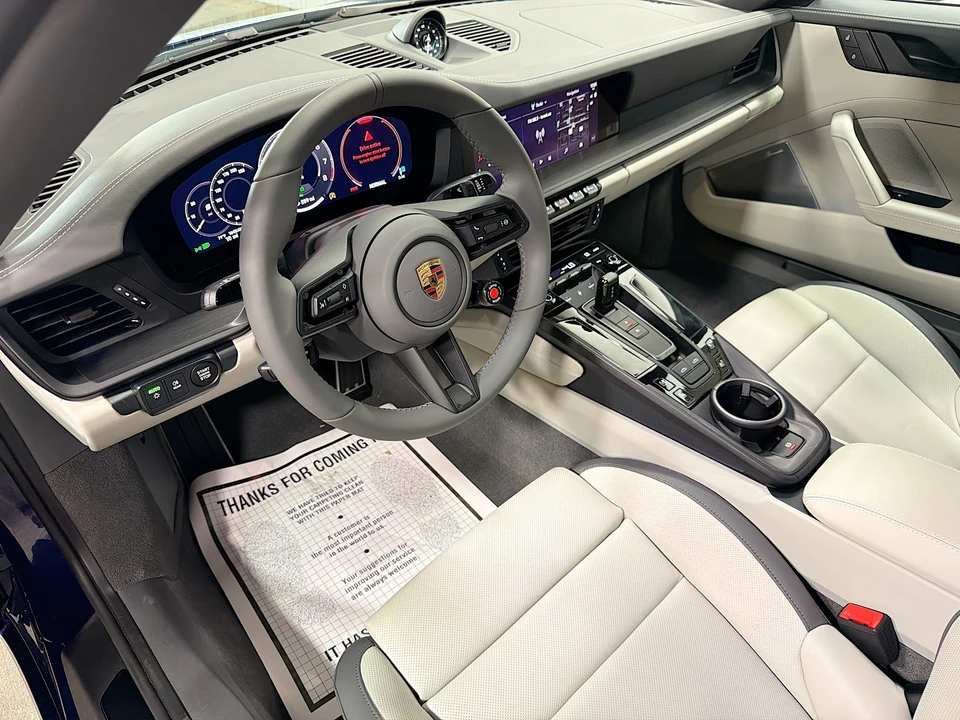 2026 Porsche 911 - Image 4 of 31