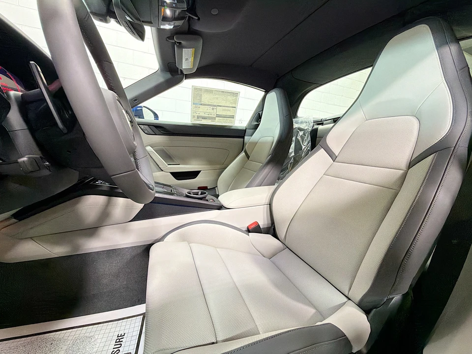 2026 Porsche 911 - Image 5 of 31