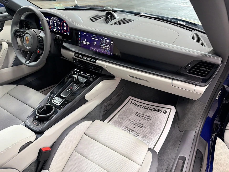 2026 Porsche 911 - Image 12 of 31