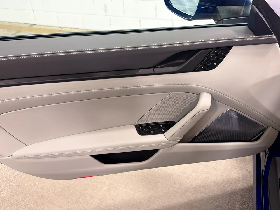2026 Porsche 911 - Image 17 of 31