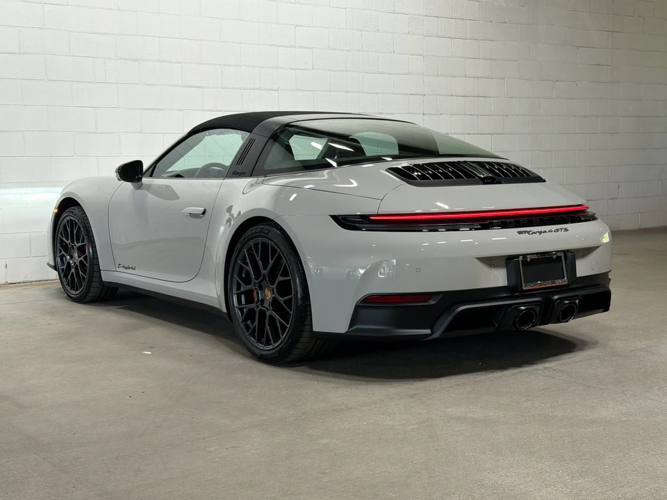 2026 Porsche 992 Carrera GTS - Image 3 of 31