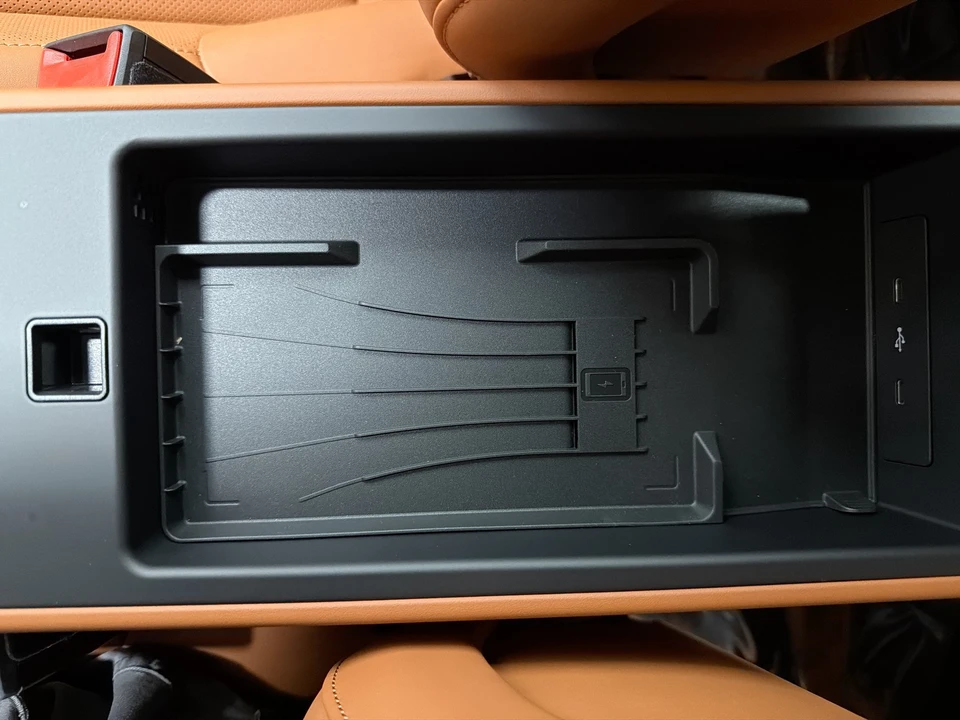 2026 Porsche 992 Carrera 4S - Image 28 of 31