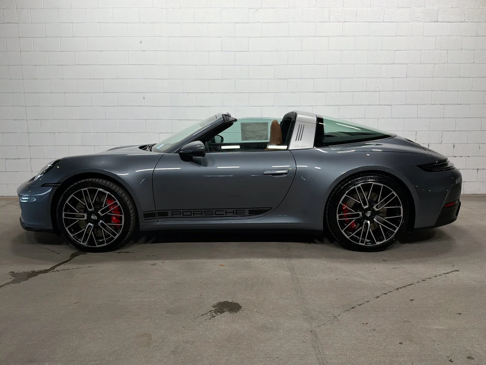 2026 Porsche 992 Carrera 4S - Image 24 of 31