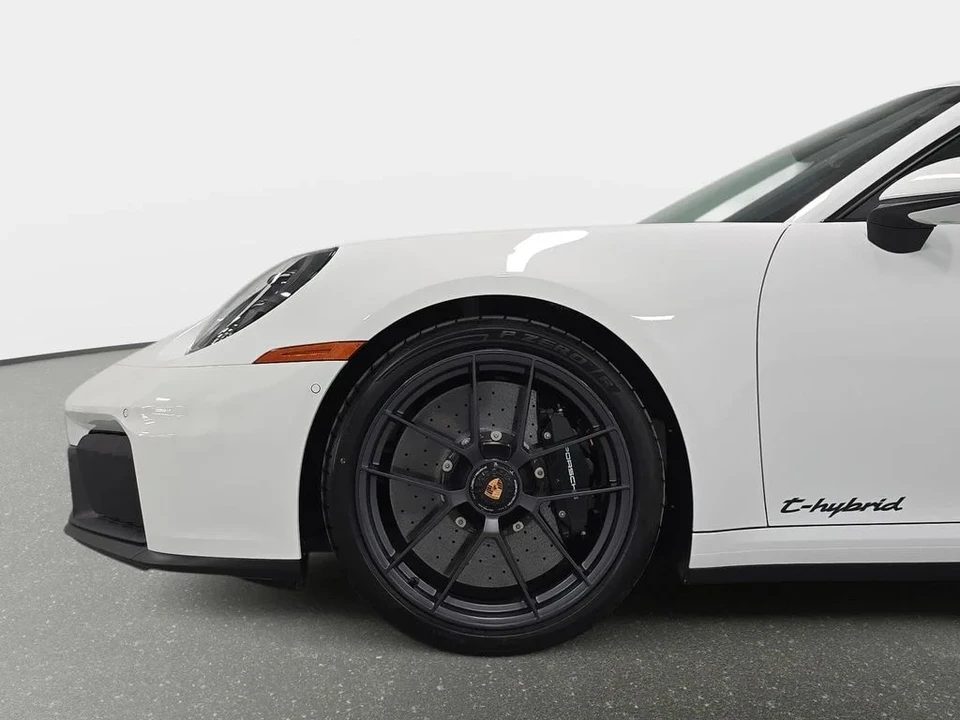 2026 Porsche 992 Carrera GTS - Image 10 of 31