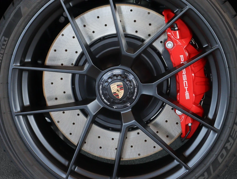 2026 Porsche 911 - Image 12 of 31