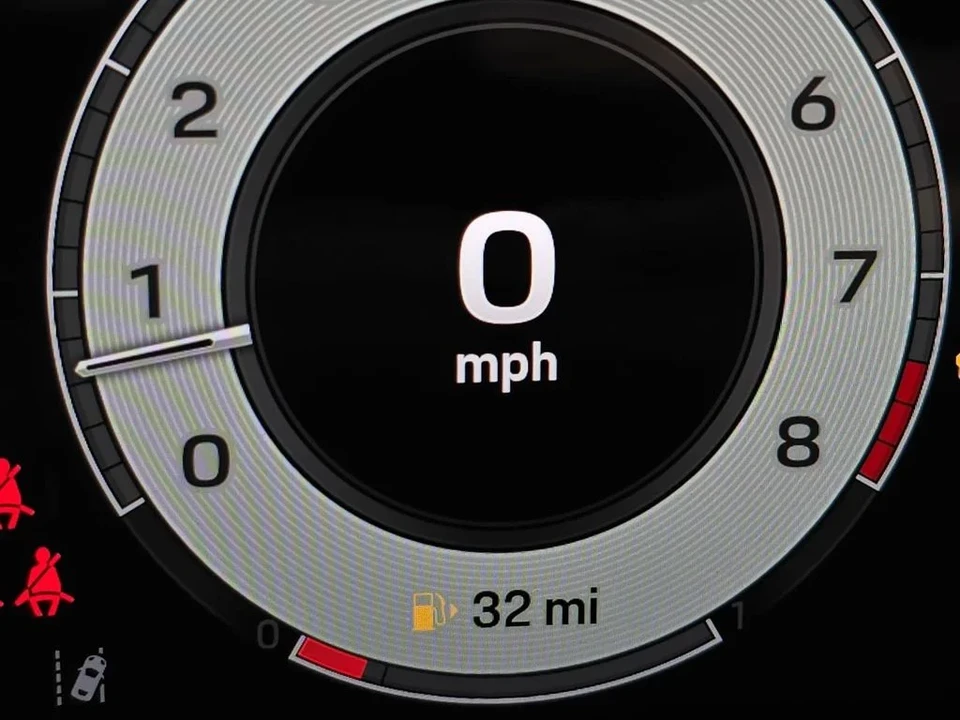 2026 Porsche 992 Carrera - Image 14 of 30