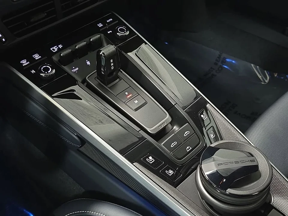 2026 Porsche 992 Carrera - Image 20 of 30