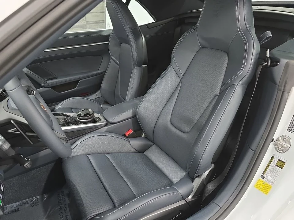 2026 Porsche 992 Carrera - Image 5 of 30