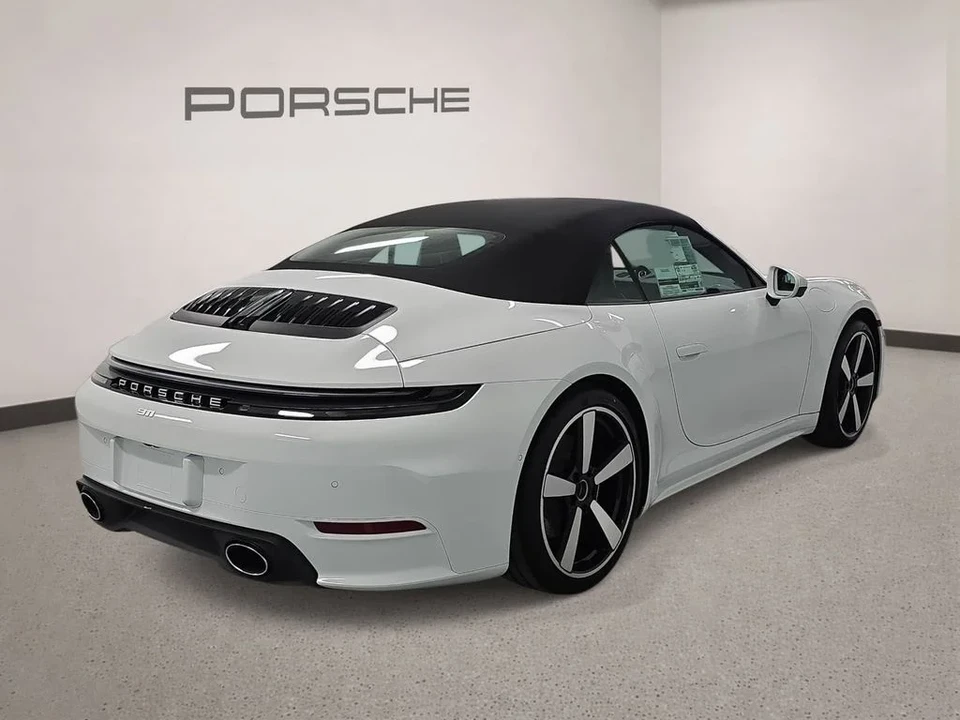 2026 Porsche 992 Carrera - Image 7 of 30