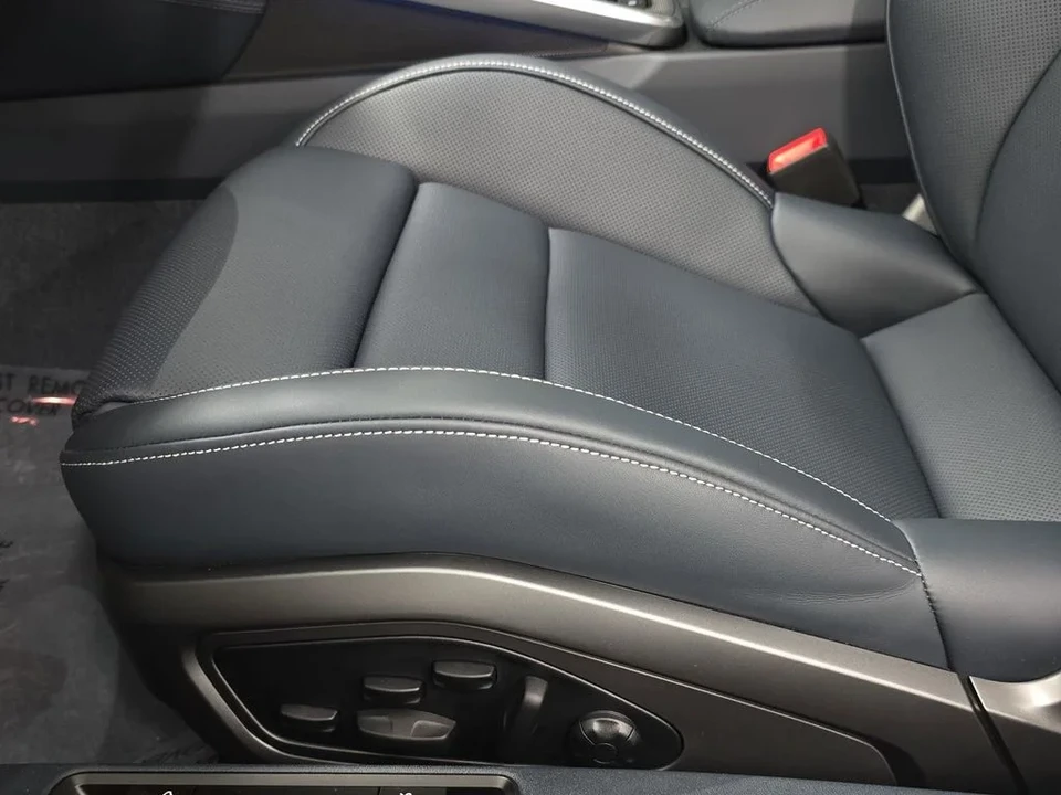 2026 Porsche 992 Carrera - Image 25 of 30