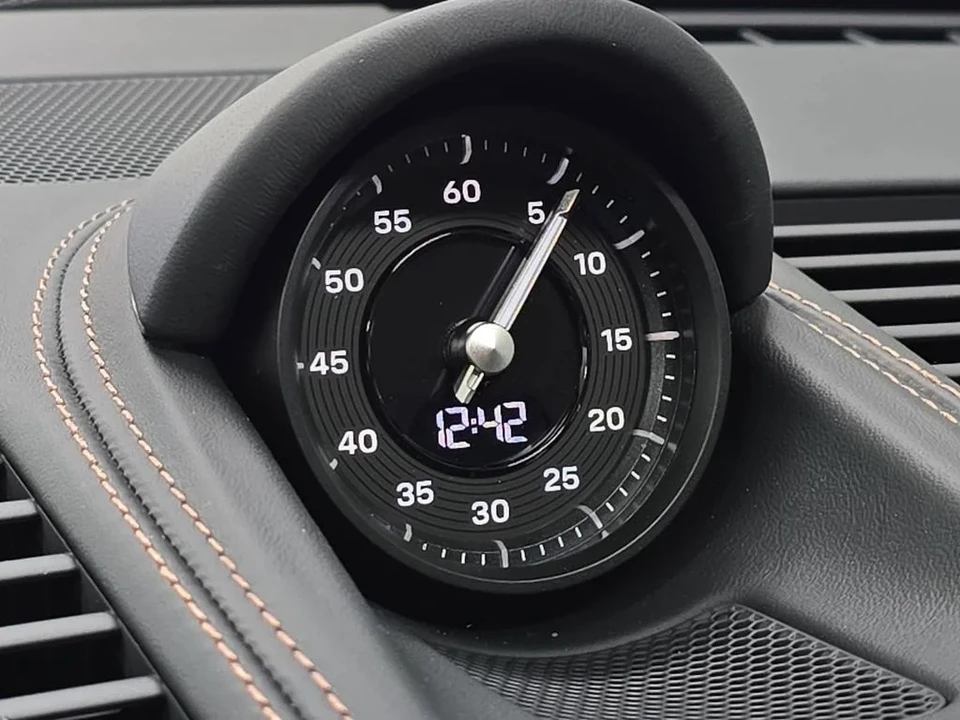 2026 Porsche 992 Carrera S - Image 21 of 30