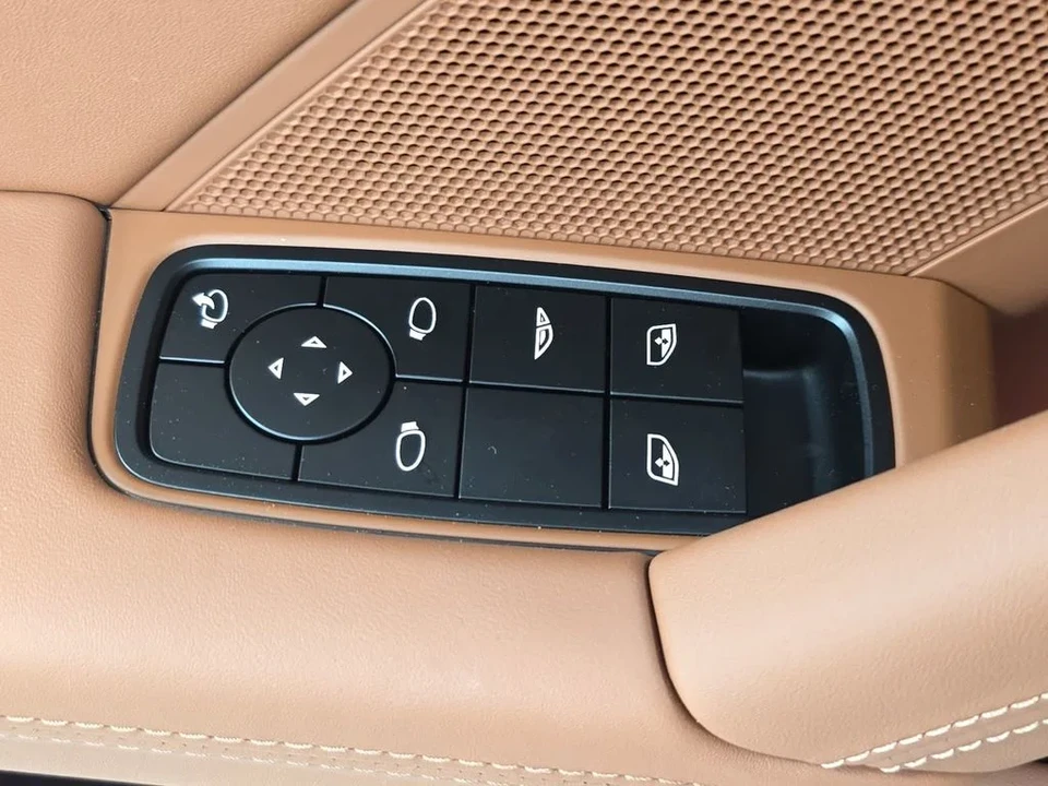 2026 Porsche 992 Carrera S - Image 24 of 30