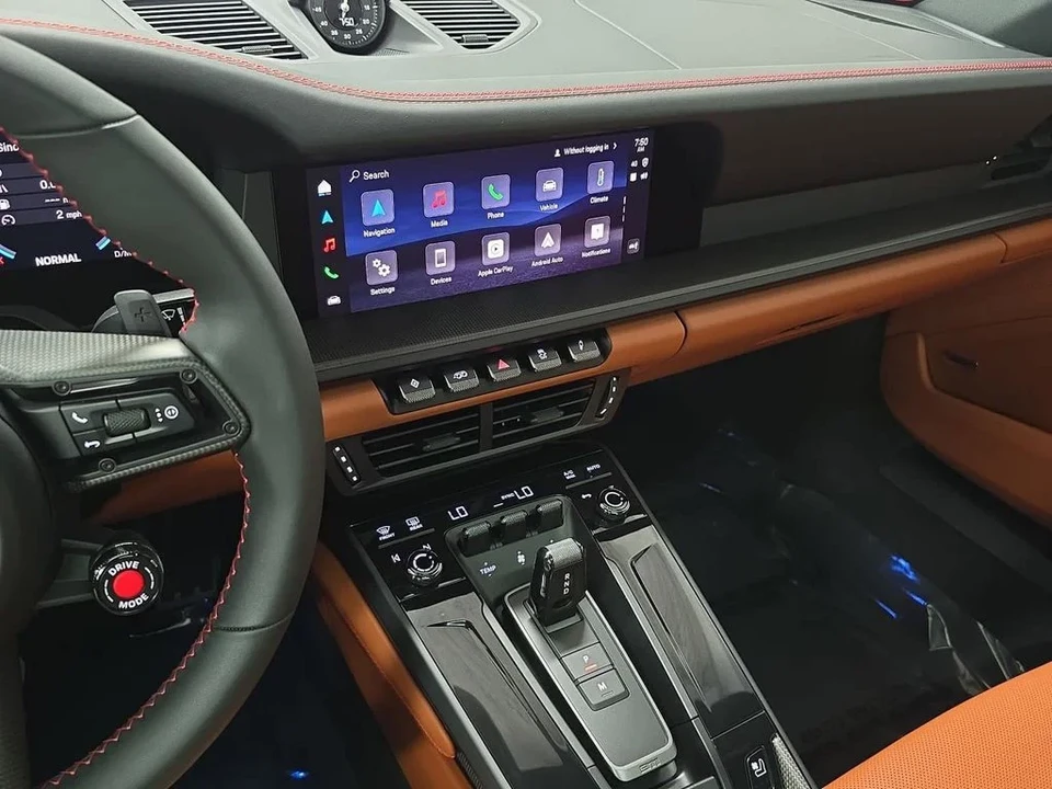 2026 Porsche 992 Carrera S - Image 15 of 31
