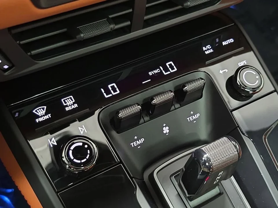 2026 Porsche 992 Carrera S - Image 19 of 31